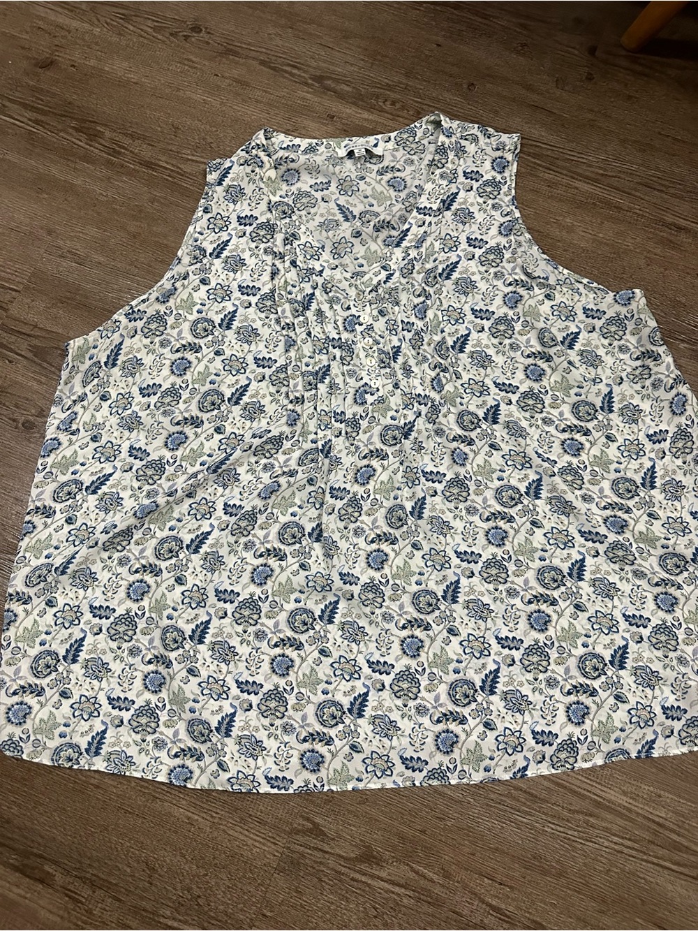 Rose & Olive Blue Floral Pleated Sleeveless Camisole